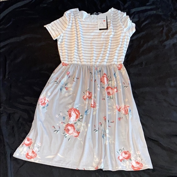 TECREW Dress Large - Picture 1 of 4